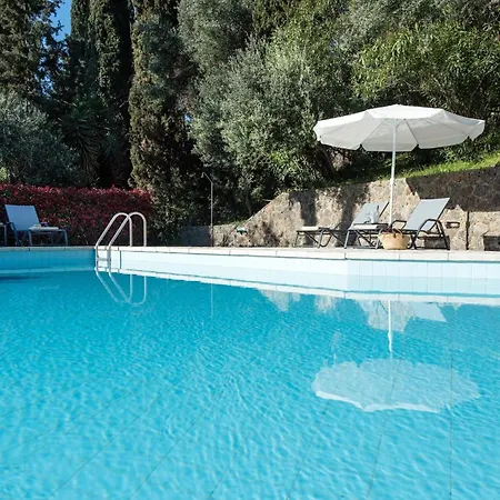 Lucky Villas: Tranquil Hillside Retreat With Sea Views And Private Pool Benitses (Corfu)